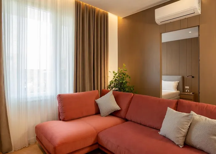 Aparthotel Albani's