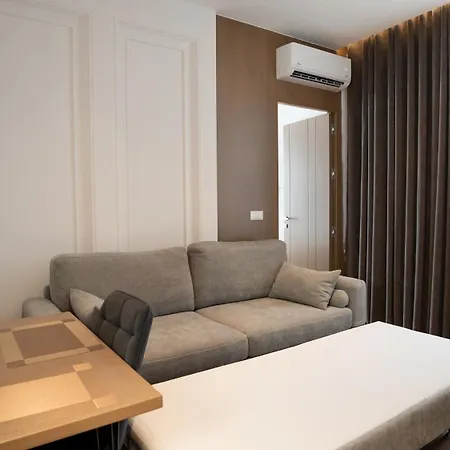 아파트호텔 Albani's 티라나