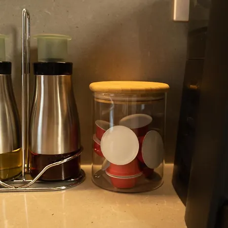 Albani's تيرانا