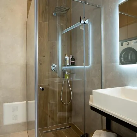 아파트호텔 Albani's 3*